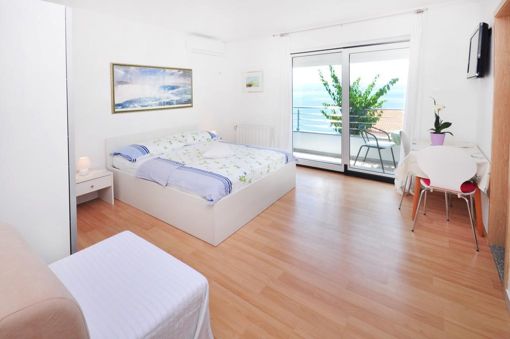 Apartments Zorka Leko Omiš Habitación foto
